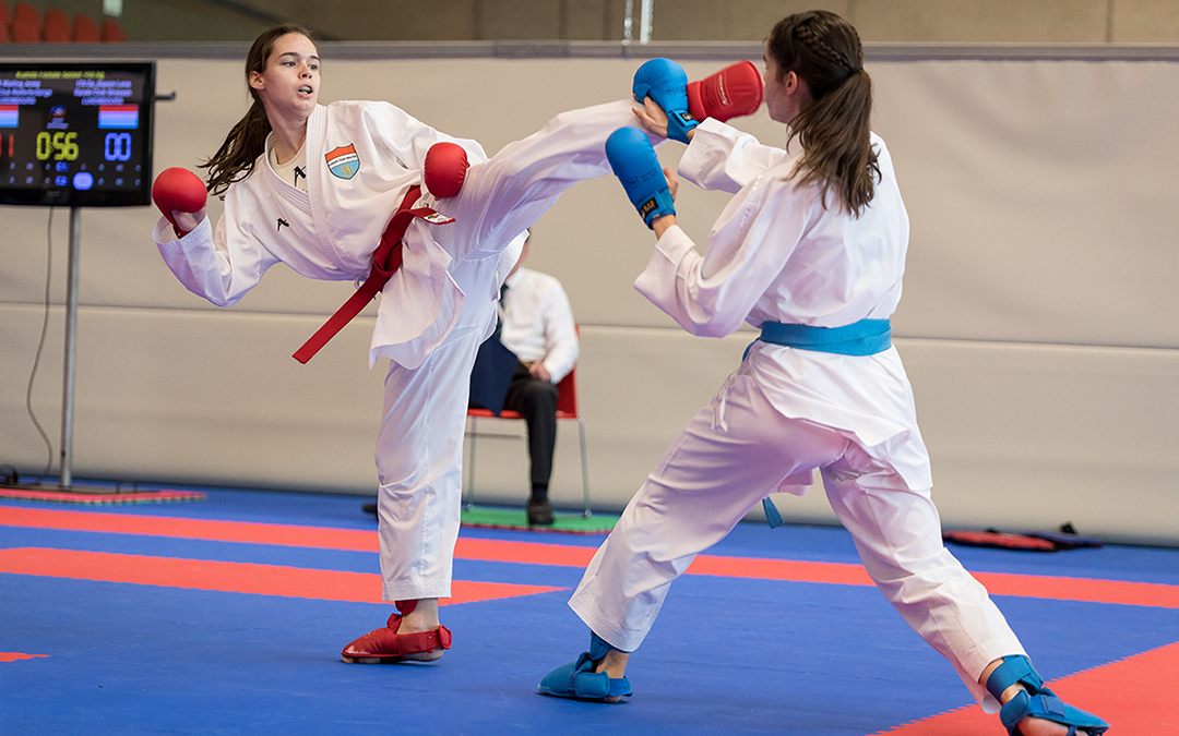 Karate, de Wee vun der eideler Hand…… net dee vun der eideler Bëlz